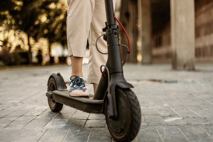 Charging electric scooters in the dormitory is forbidden!